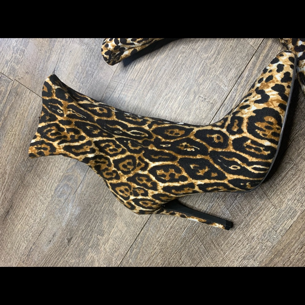 Leopard Booties - Picture 5 of 6